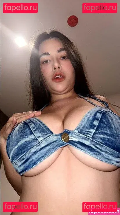 ASMR Wan Onlyfans Photo Gallery 