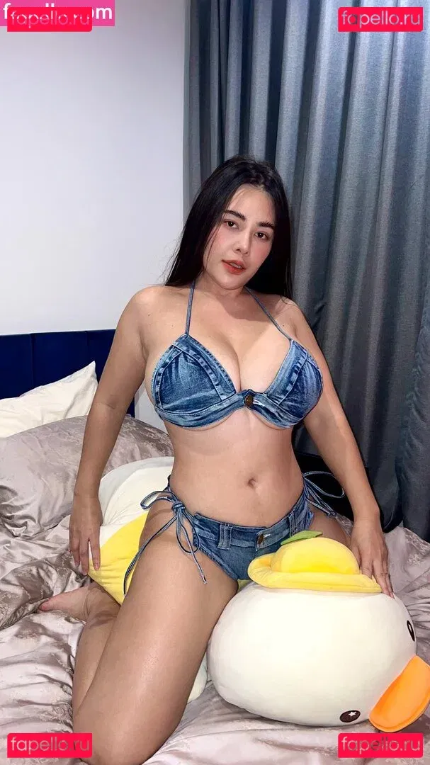 ASMR Wan Onlyfans Photo Gallery 