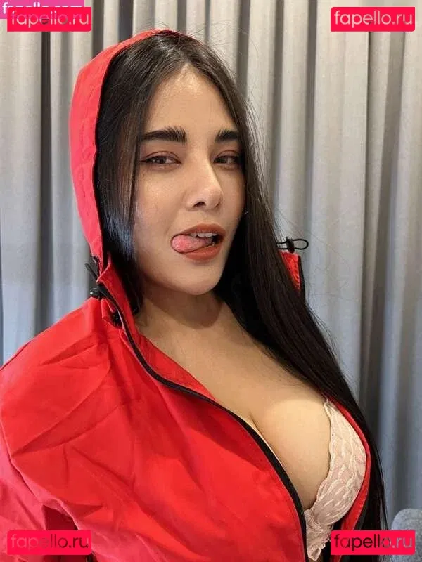 ASMR Wan Onlyfans Photo Gallery 