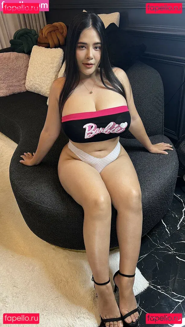 ASMR Wan Onlyfans Photo Gallery 