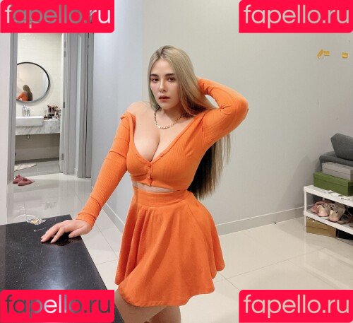 ASMR Wan Onlyfans Photo Gallery 