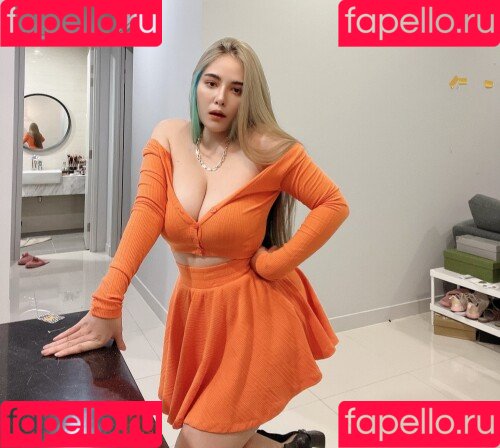 ASMR Wan Onlyfans Photo Gallery 