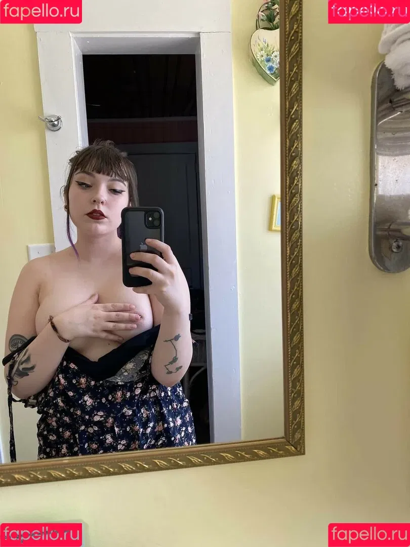 beelzebubsuwu Onlyfans Photo Gallery 