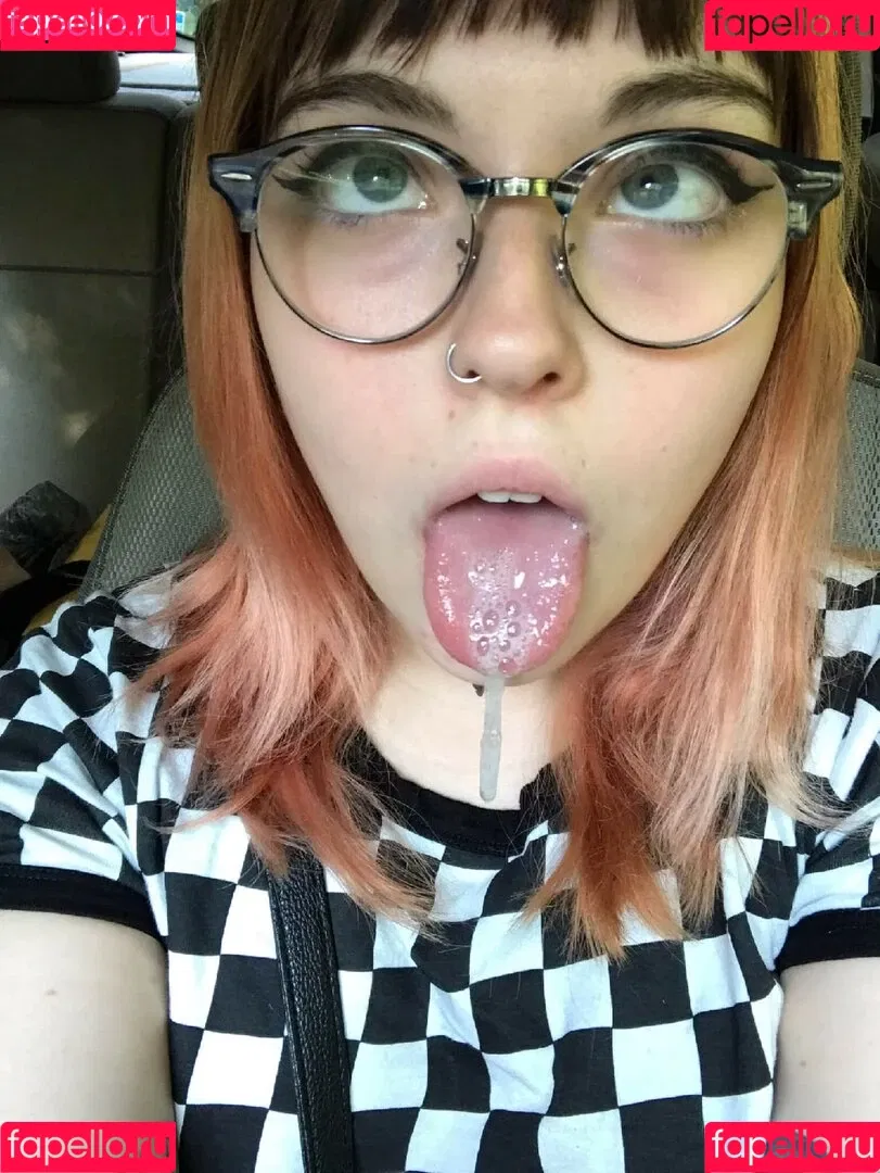 beelzebubsuwu Onlyfans Photo Gallery 