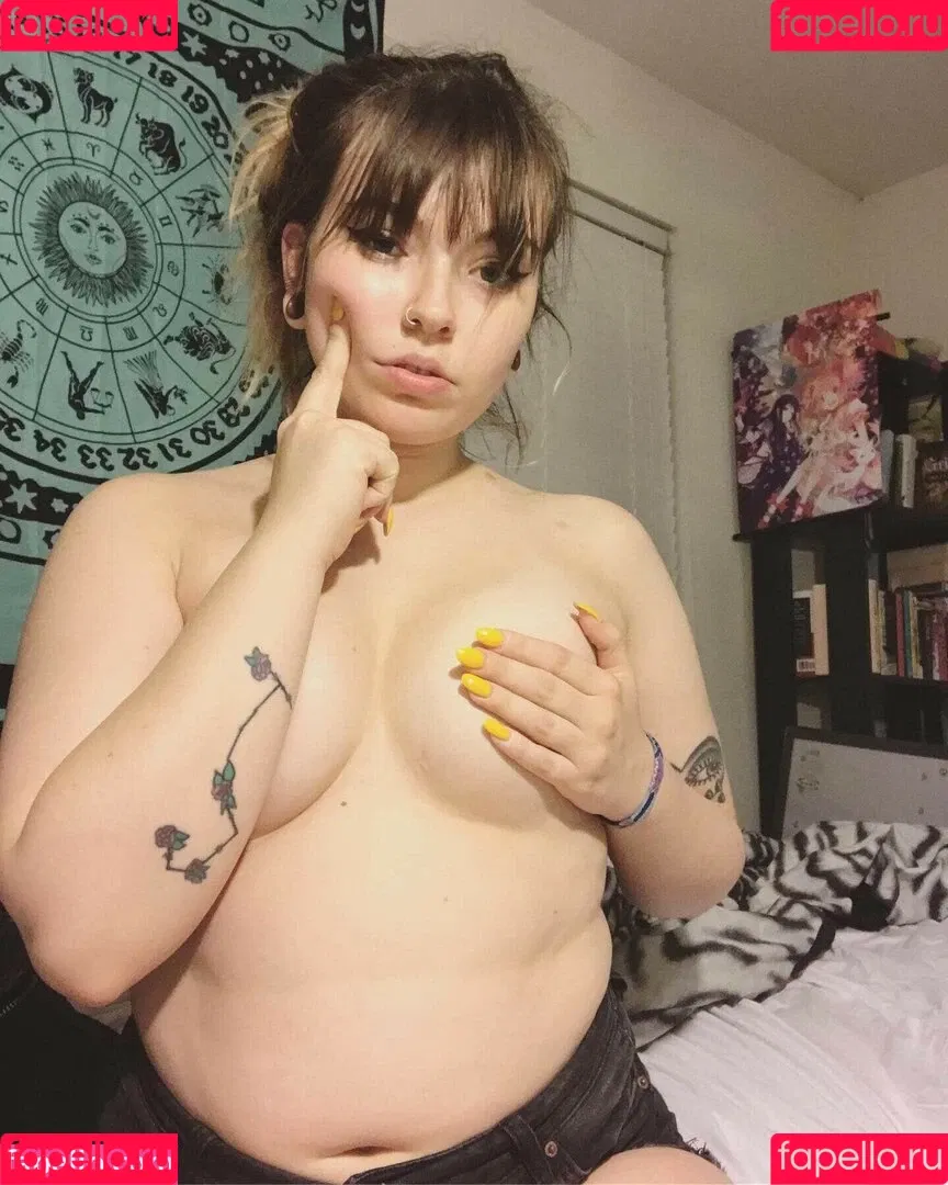 beelzebubsuwu Onlyfans Photo Gallery 