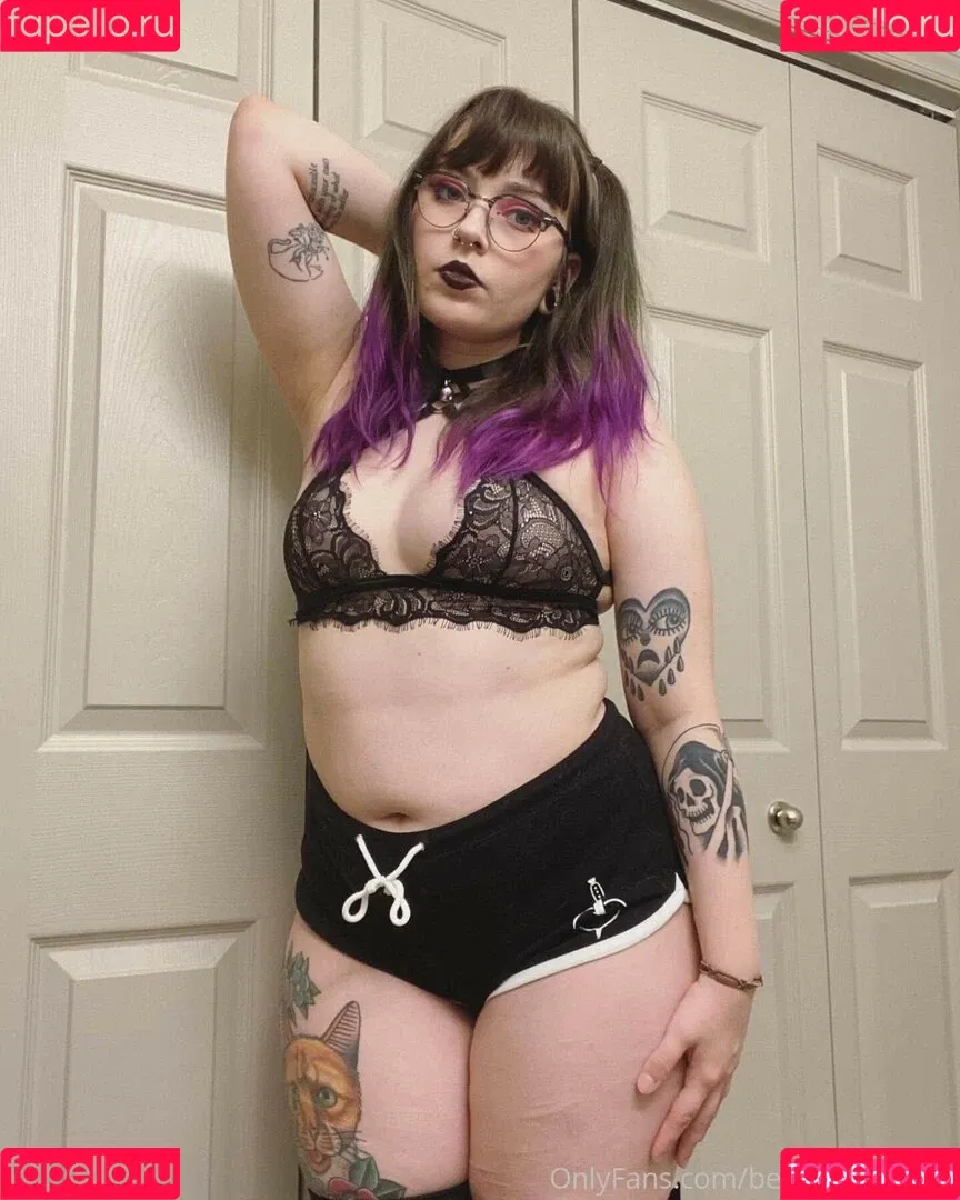 beelzebubsuwu Onlyfans Photo Gallery 