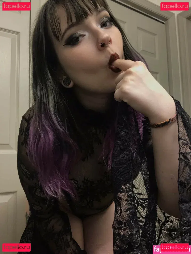 beelzebubsuwu Onlyfans Photo Gallery 