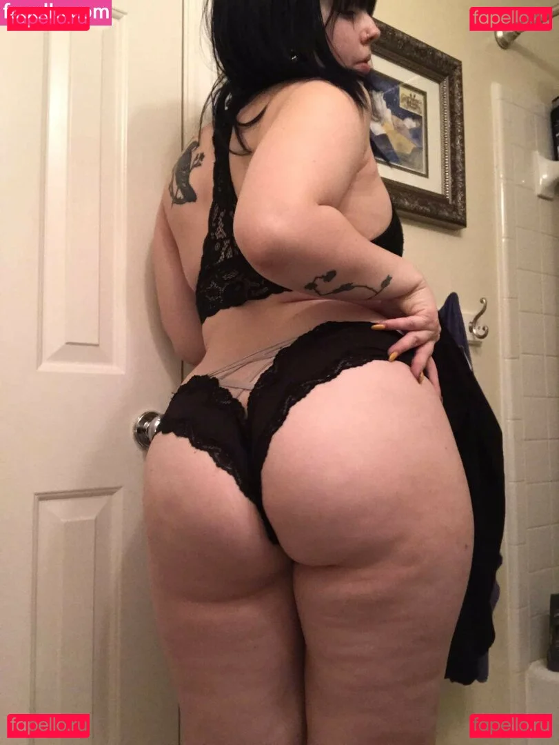 beelzebubsuwu Onlyfans Photo Gallery 