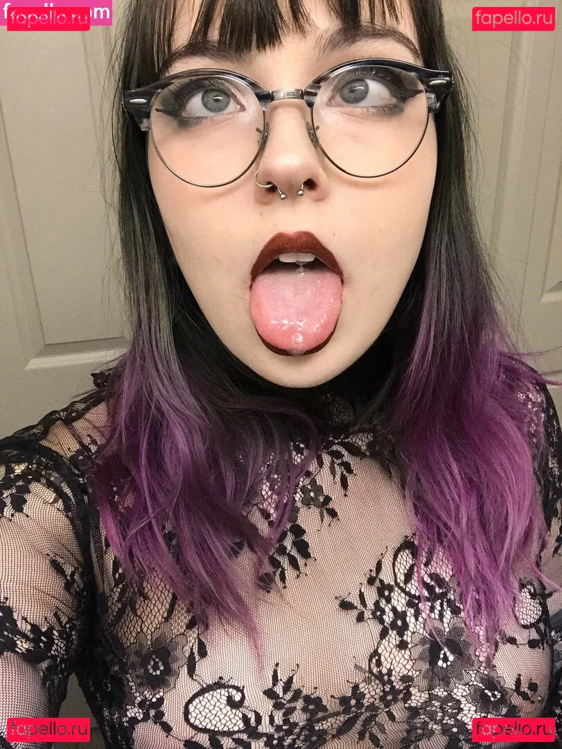 beelzebubsuwu Onlyfans Photo Gallery 