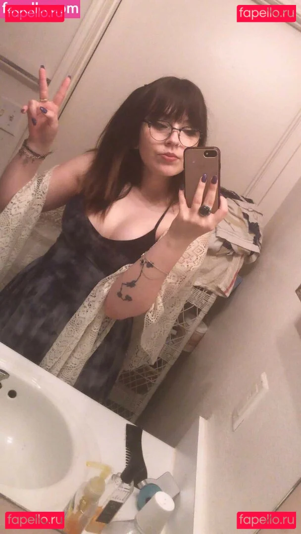 beelzebubsuwu Onlyfans Photo Gallery 