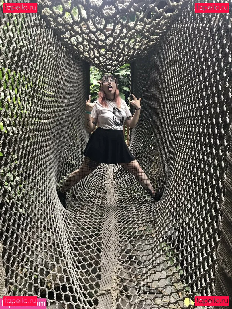 beelzebubsuwu Onlyfans Photo Gallery 