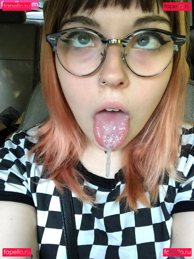 beelzebubsuwu Onlyfans Photo Gallery 