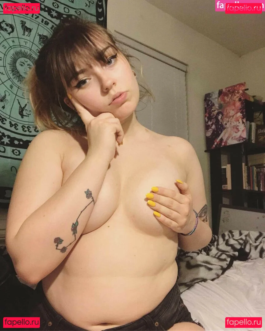 beelzebubsuwu Onlyfans Photo Gallery 