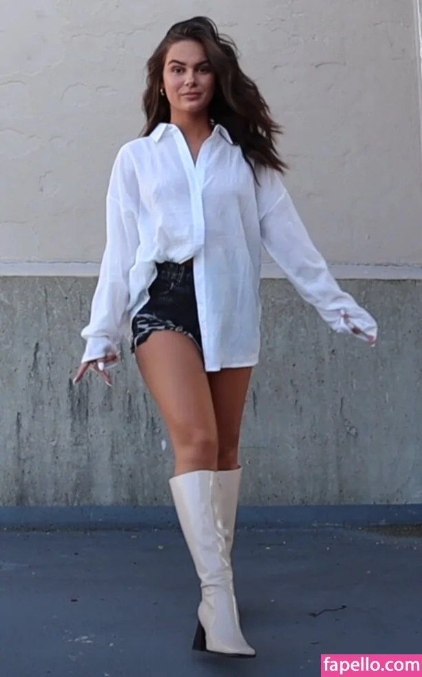 Emilyjeanbeauty Onlyfans Photo Gallery 