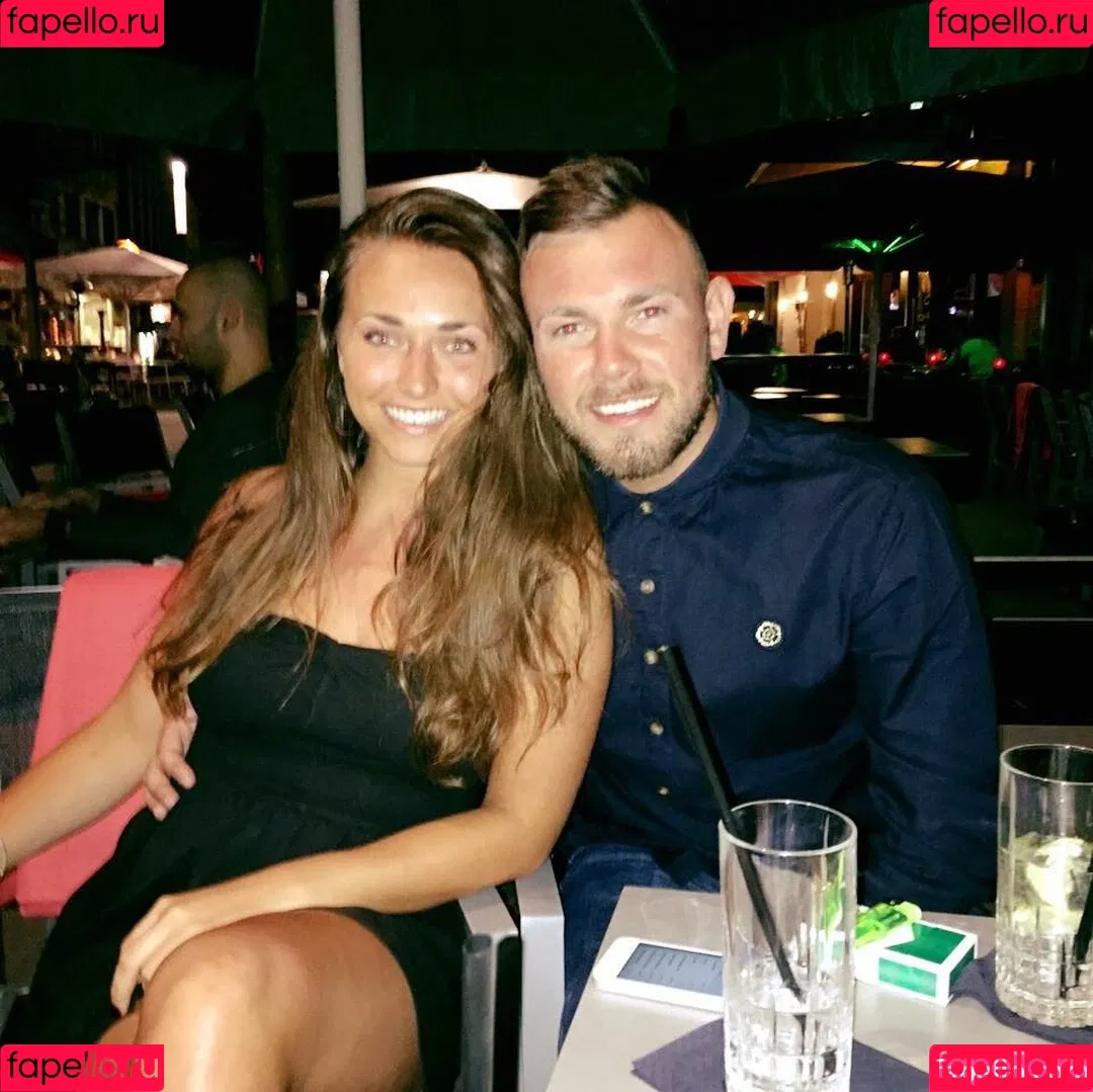 Charis Lister Onlyfans Photo Gallery 