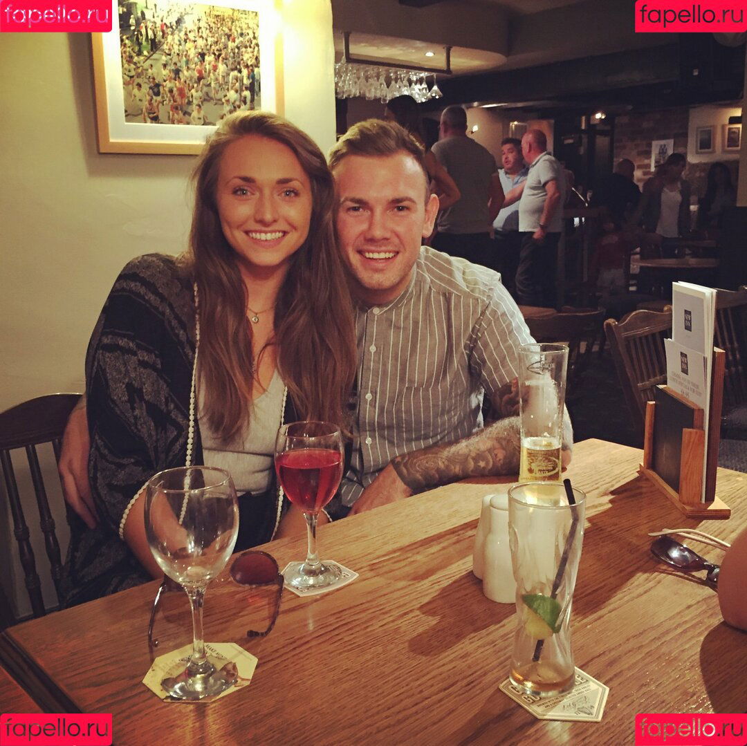 Charis Lister Onlyfans Photo Gallery 