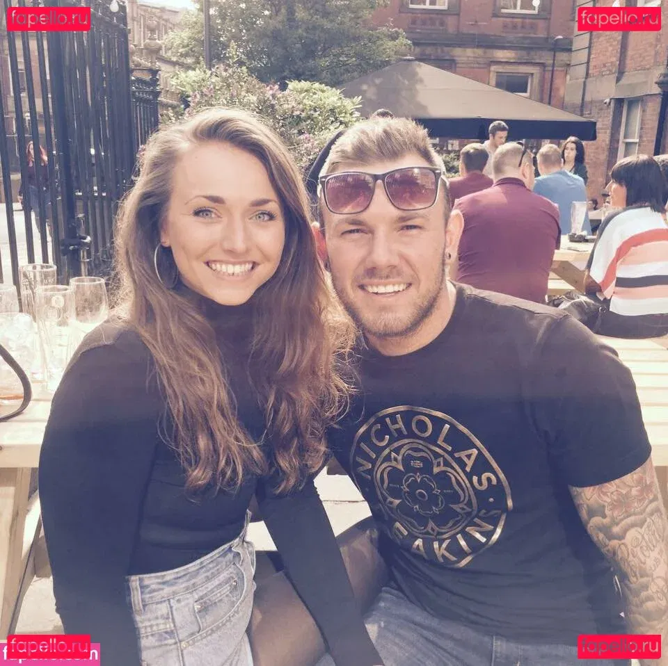 Charis Lister Onlyfans Photo Gallery 