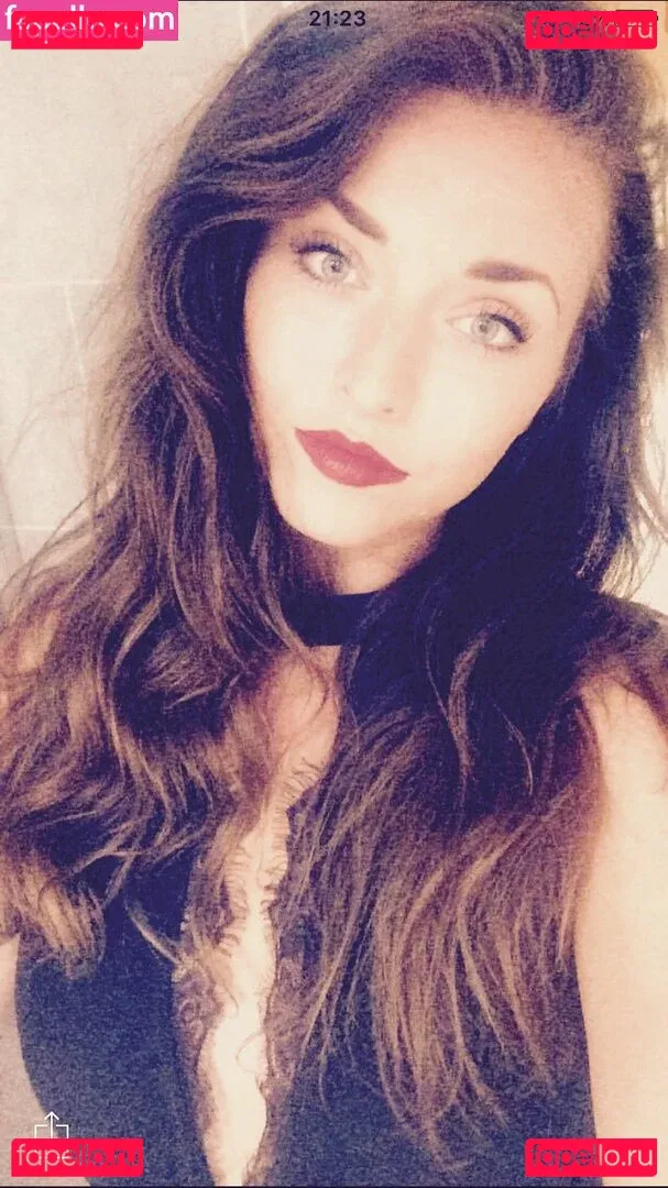 Charis Lister Onlyfans Photo Gallery 