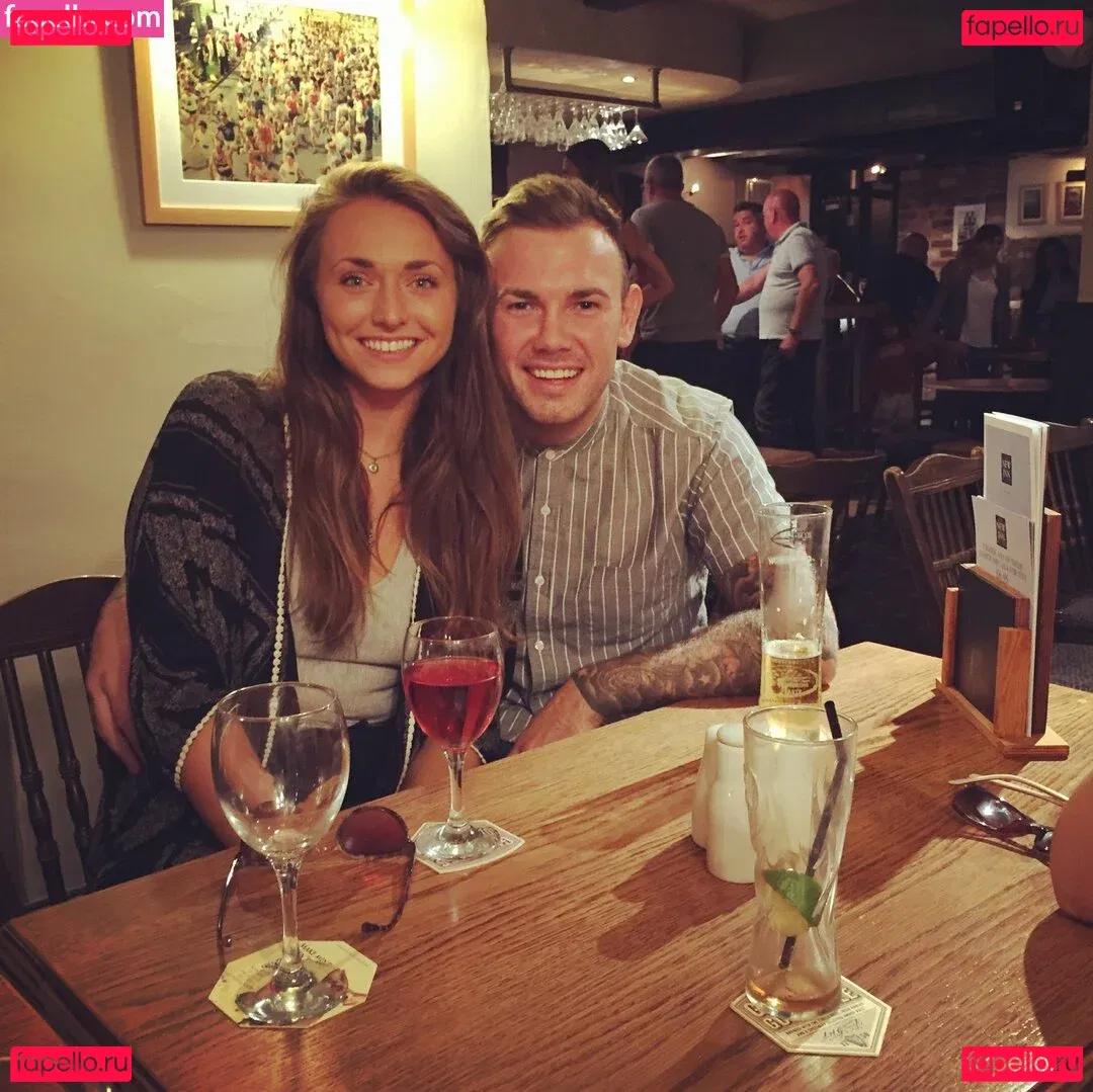 Charis Lister Onlyfans Photo Gallery 