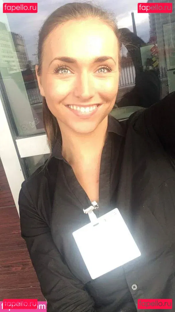 Charis Lister Onlyfans Photo Gallery 