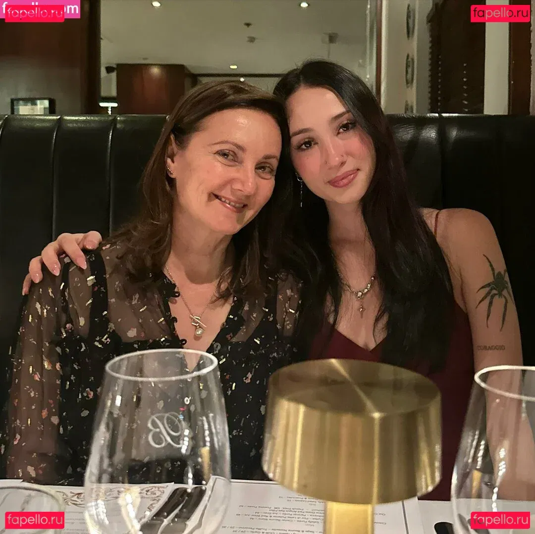 Issy H Onlyfans Photo Gallery 