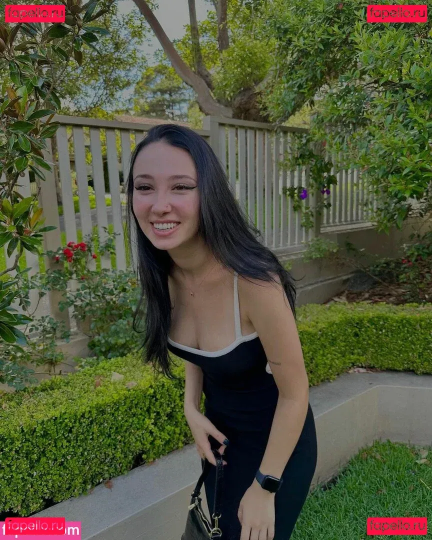 Issy H Onlyfans Photo Gallery 