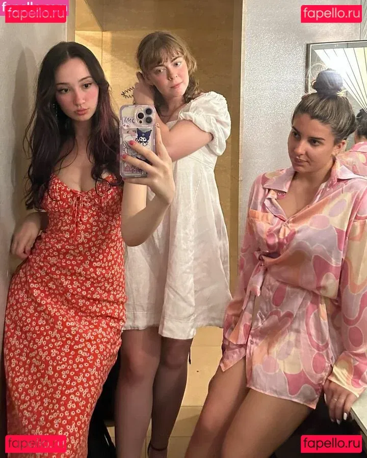 Issy H Onlyfans Photo Gallery 