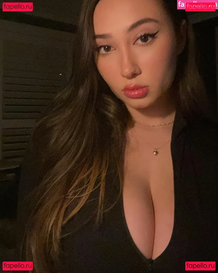 Issy H Onlyfans Photo Gallery 