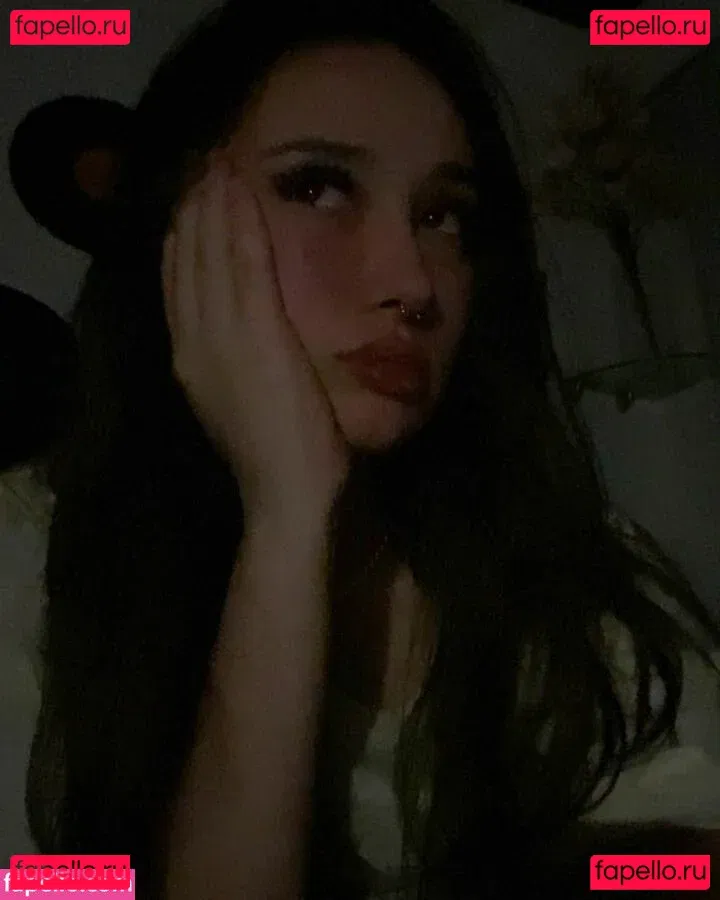 Issy H Onlyfans Photo Gallery 