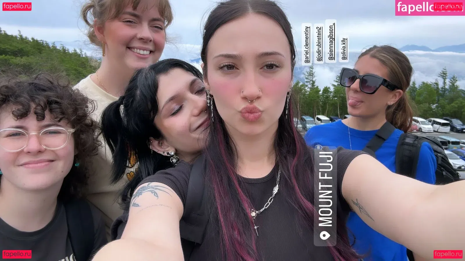 Issy H Onlyfans Photo Gallery 