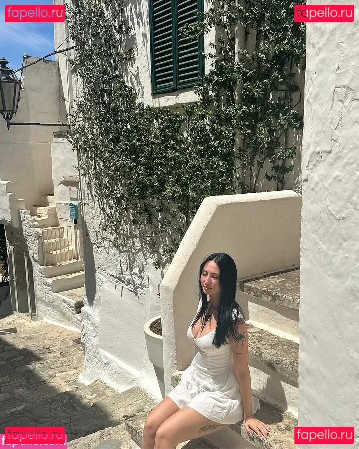 Issy H Onlyfans Photo Gallery 