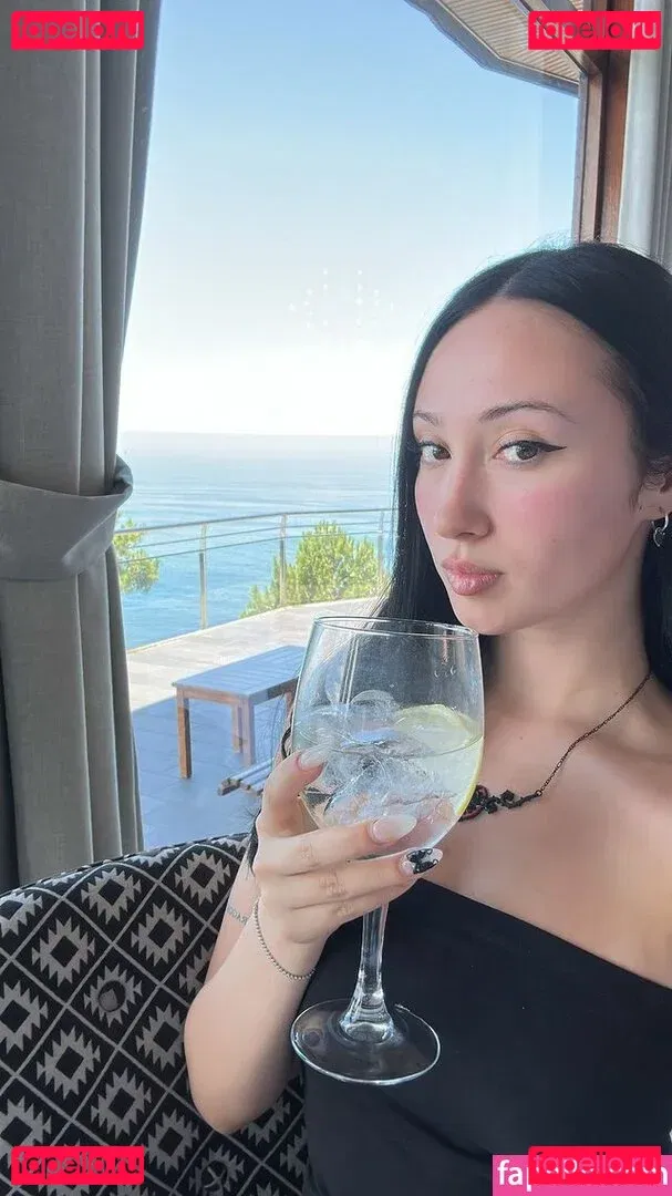 Issy H Onlyfans Photo Gallery 