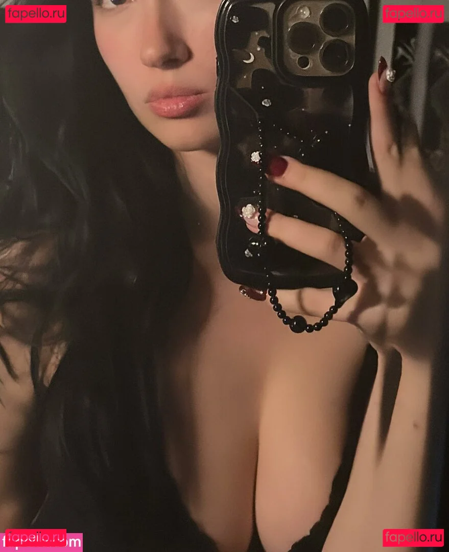 Issy H Onlyfans Photo Gallery 