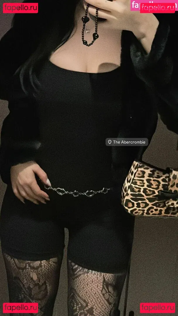 Issy H Onlyfans Photo Gallery 