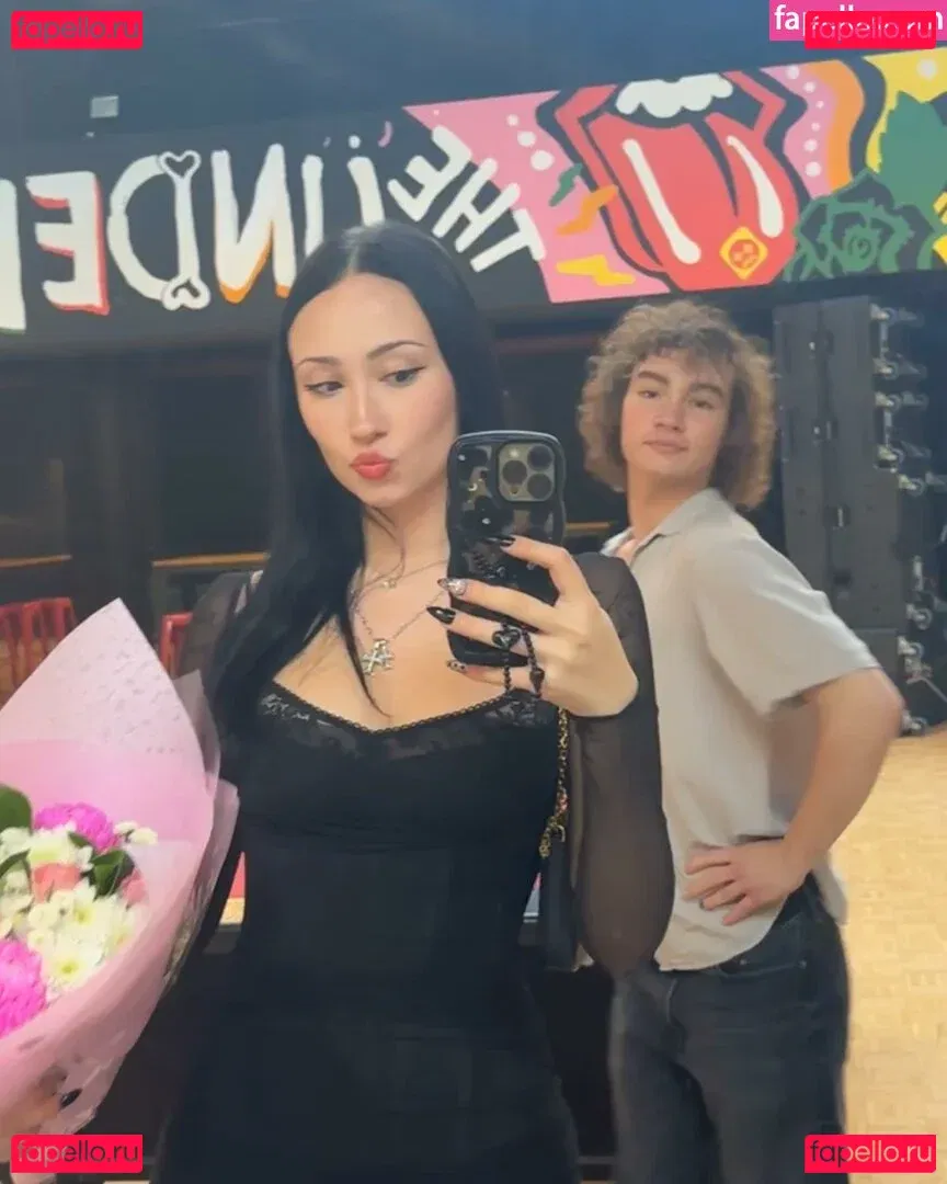 Issy H Onlyfans Photo Gallery 