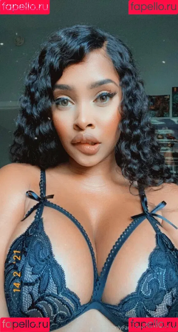phoenixskye Onlyfans Photo Gallery 