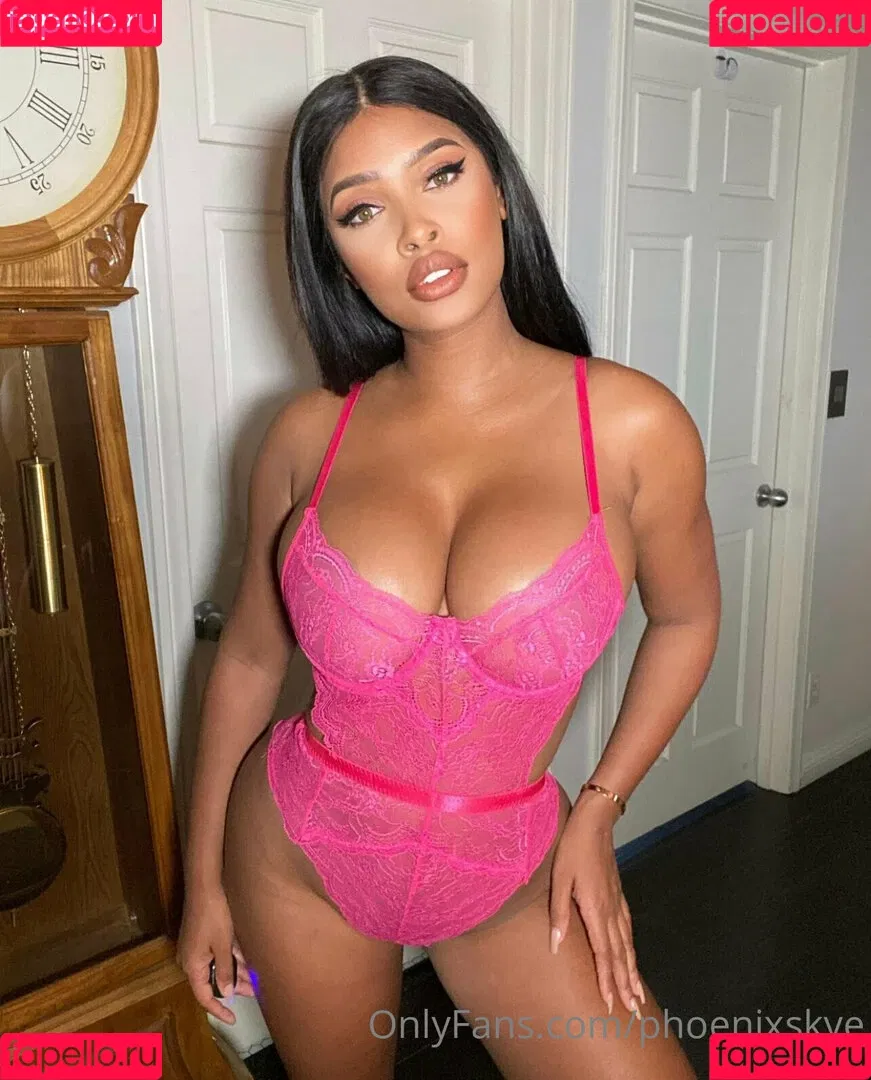 phoenixskye Onlyfans Photo Gallery 