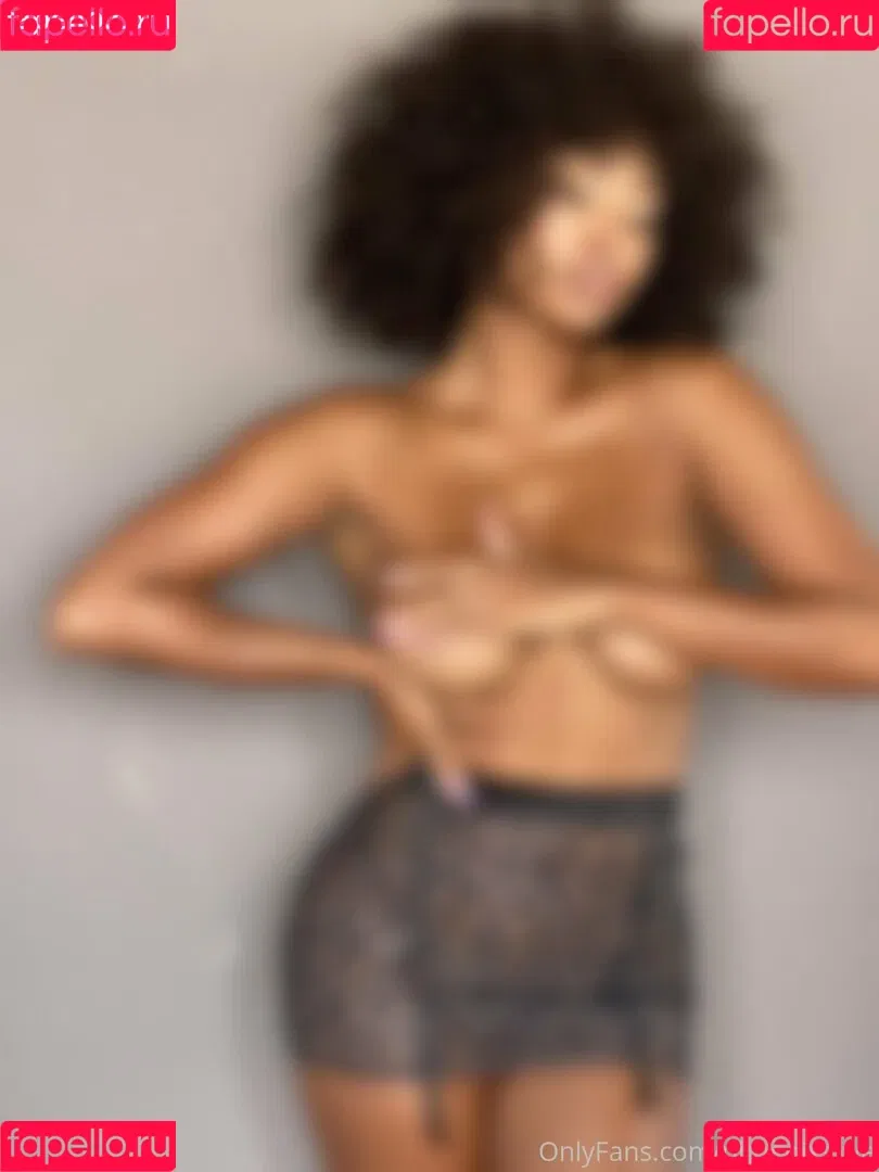 phoenixskye Onlyfans Photo Gallery 
