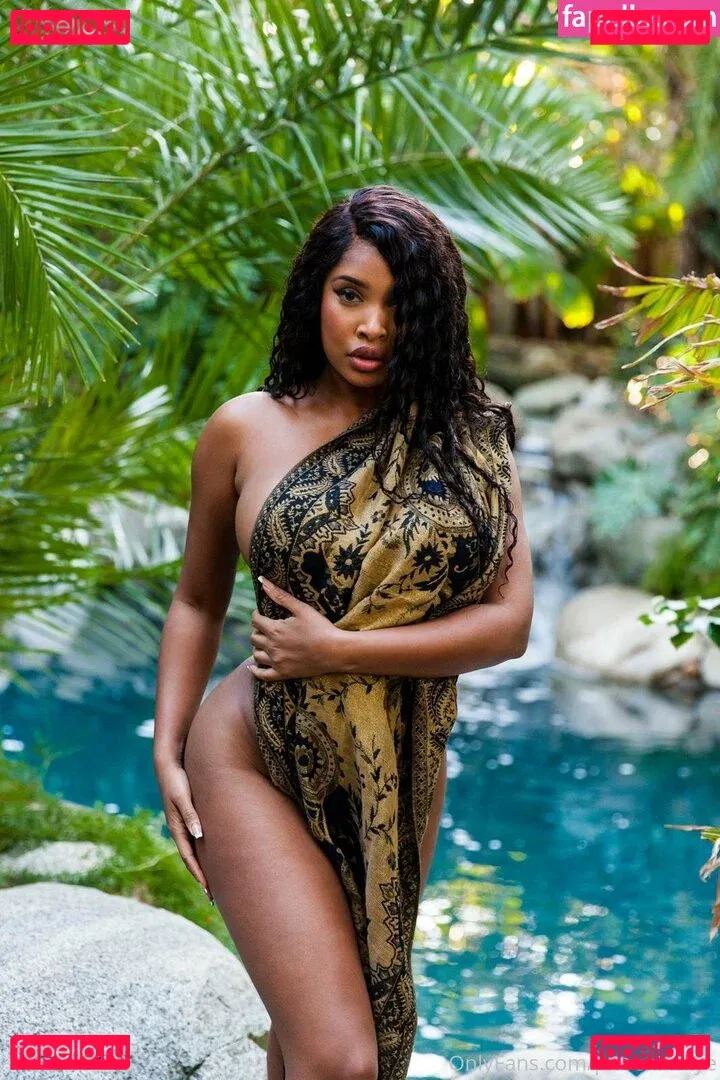 phoenixskye Onlyfans Photo Gallery 