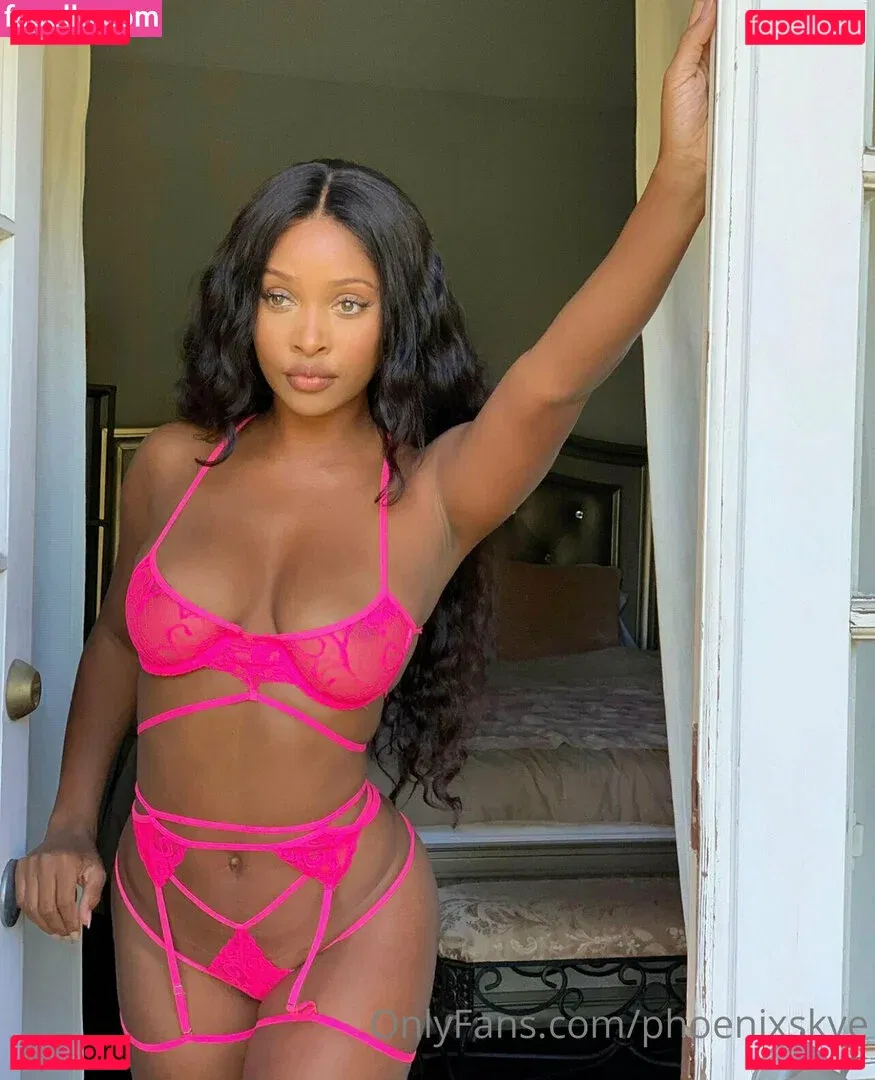 phoenixskye Onlyfans Photo Gallery 