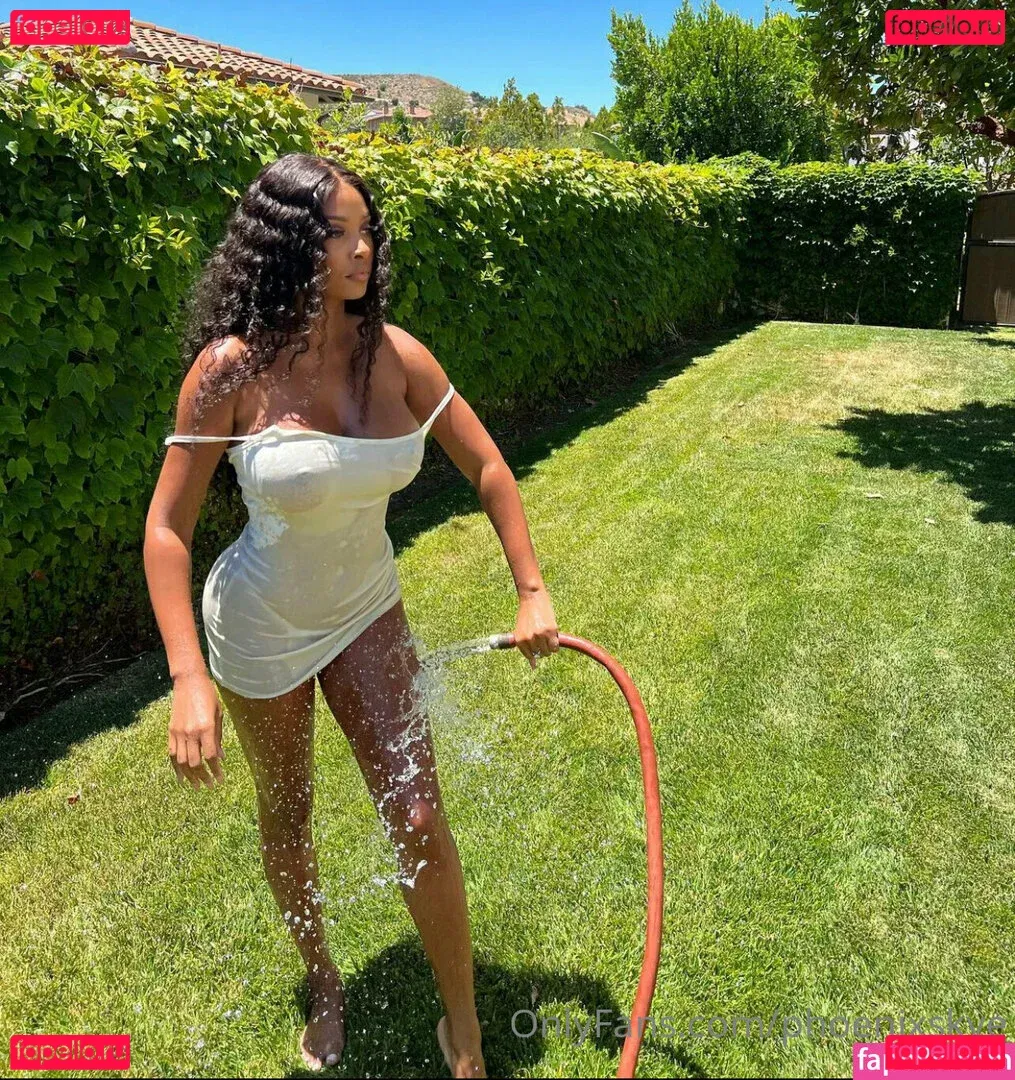 phoenixskye Onlyfans Photo Gallery 