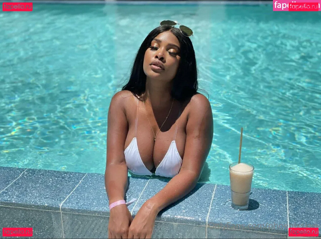 phoenixskye Onlyfans Photo Gallery 