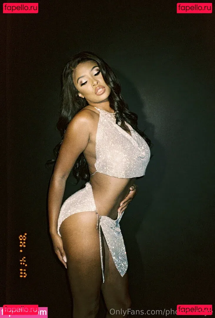 phoenixskye Onlyfans Photo Gallery 