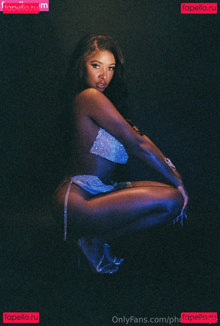 phoenixskye Onlyfans Photo Gallery 