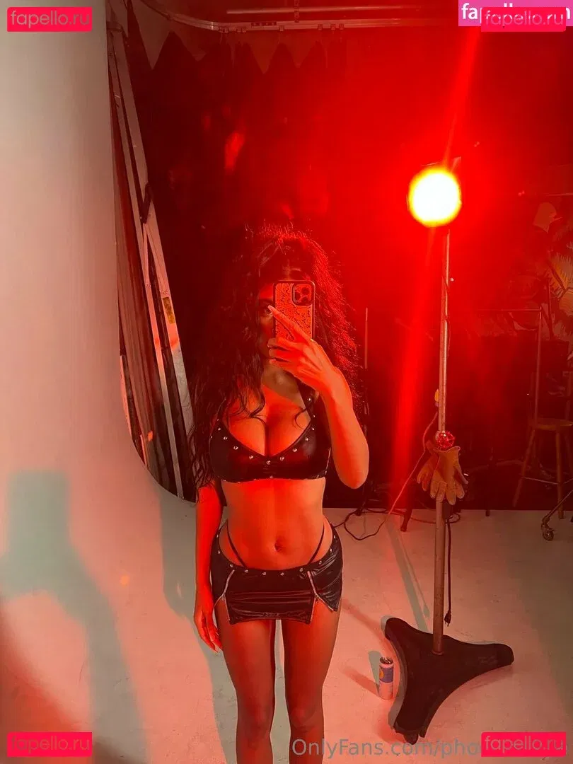 phoenixskye Onlyfans Photo Gallery 