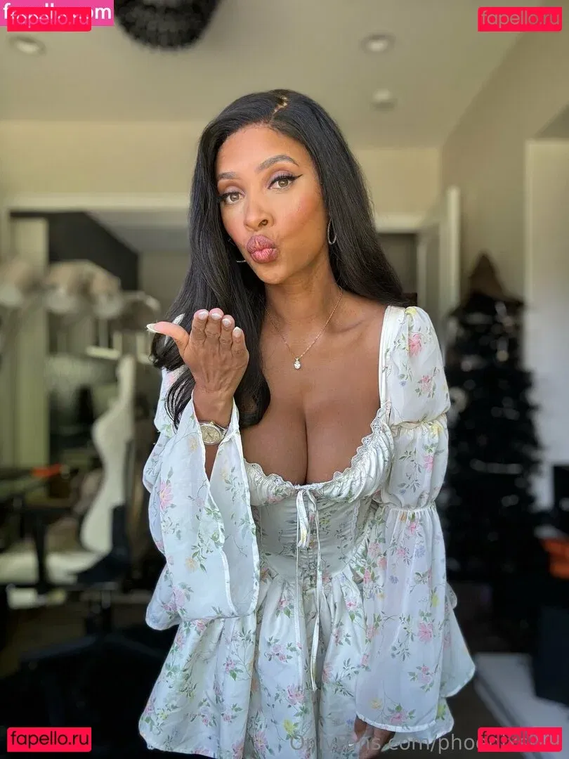 phoenixskye Onlyfans Photo Gallery 