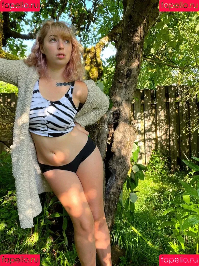 lilpinkalien Onlyfans Photo Gallery 