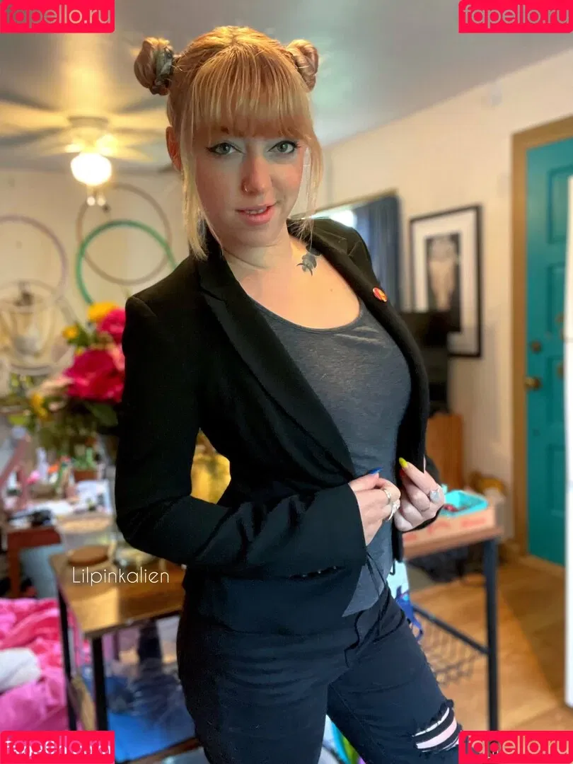 lilpinkalien Onlyfans Photo Gallery 