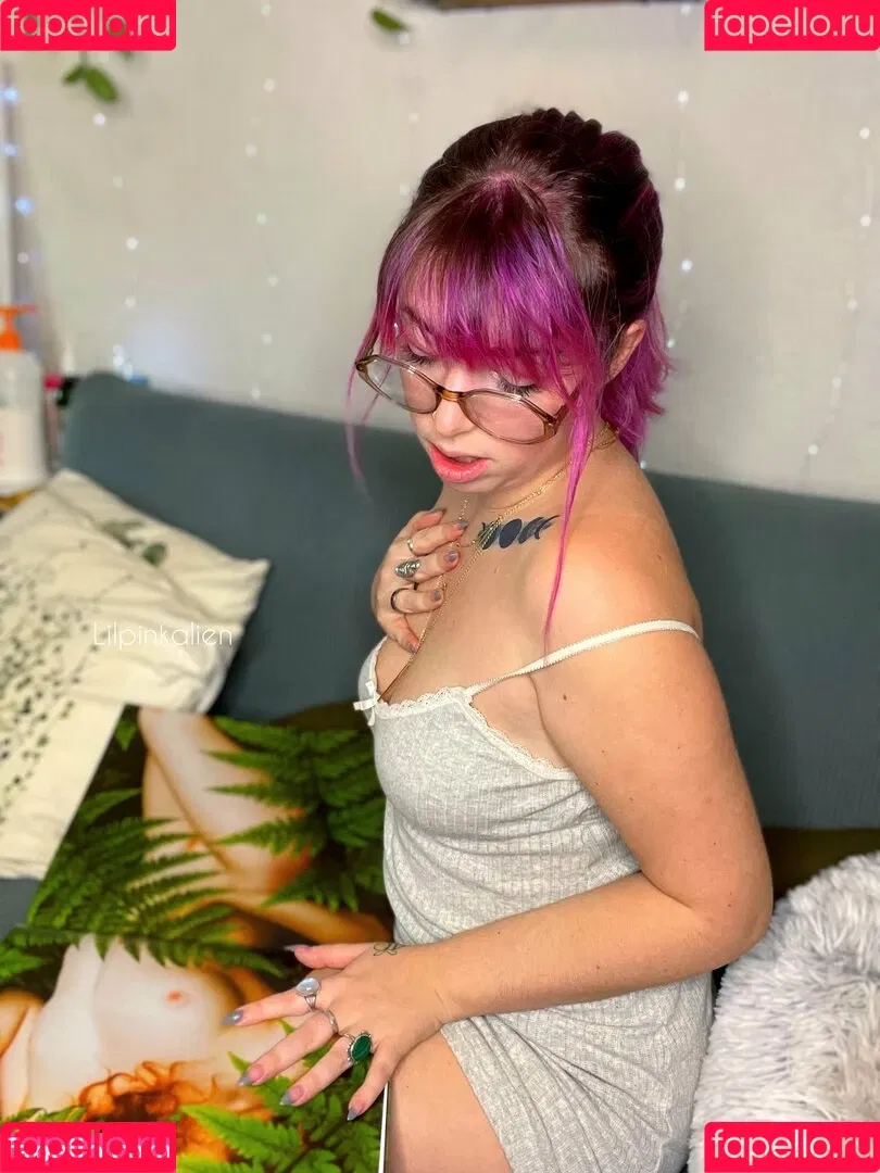 lilpinkalien Onlyfans Photo Gallery 