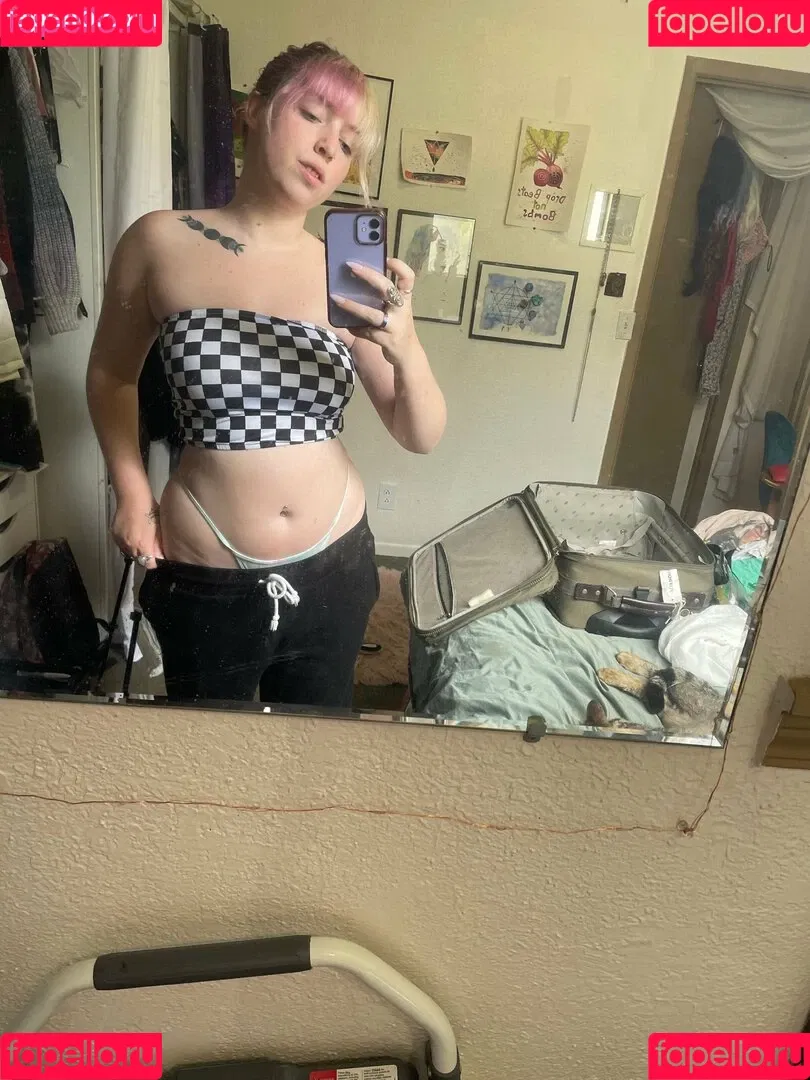 lilpinkalien Onlyfans Photo Gallery 